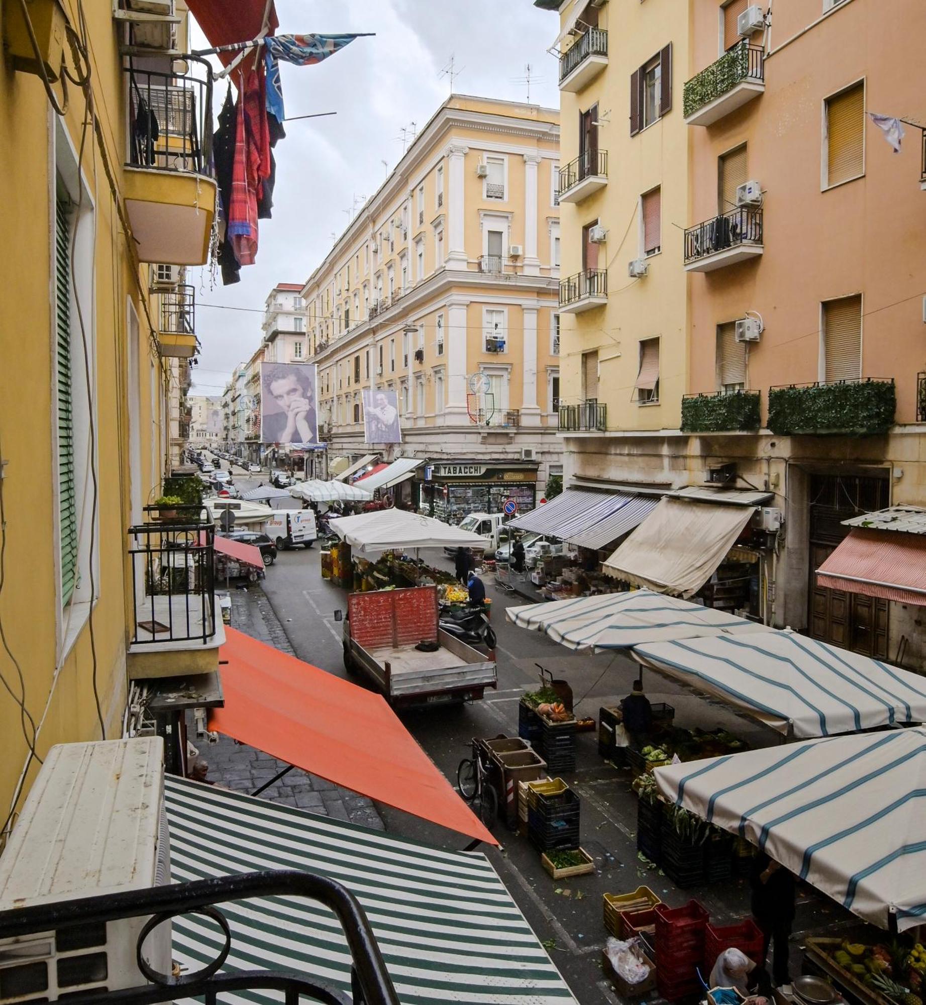 Cozy Central Residence Napoli Exteriör bild